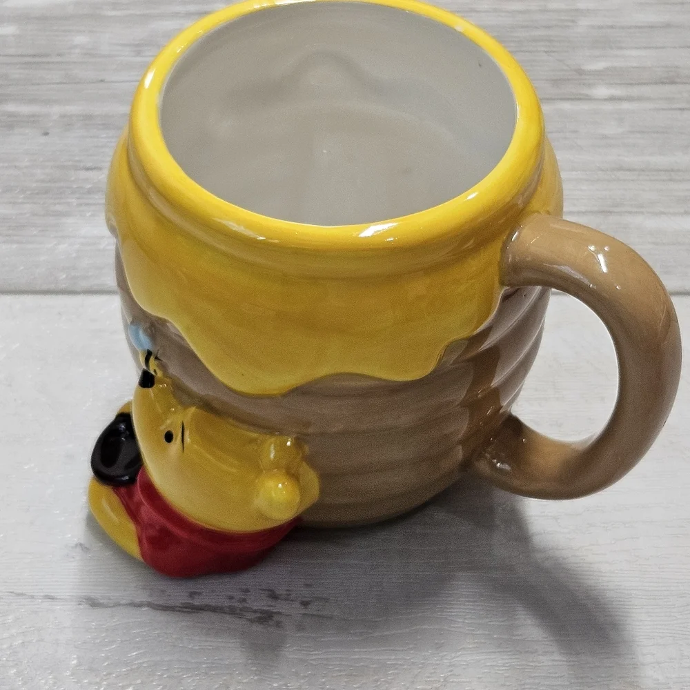 Disney Winnie the Pooh Honey Pot Mug 3D Ceramic Hunny Coffee Cup